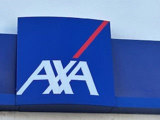 Soorten merken - product naam - naam bank - 2022 logo AXA